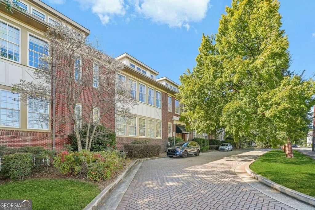 Photo of 600 College Street #205, Hapeville, GA 30354 (MLS # 10880702)