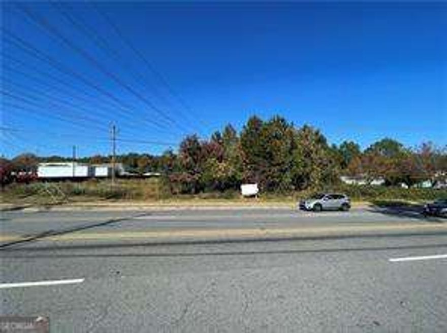 LOCATION LOCATION LOCATION! Commercial land cloes to I-75 and Cobb Parkway. 13,500+ AADT traffic count, Marietta City Limits, already zoned CRC. Build your own custom business building on this one acre lot. The City of Marietta Zoning is attached to this listing documents to show you the vast amount of businesses allowed. The survey is attached as well.