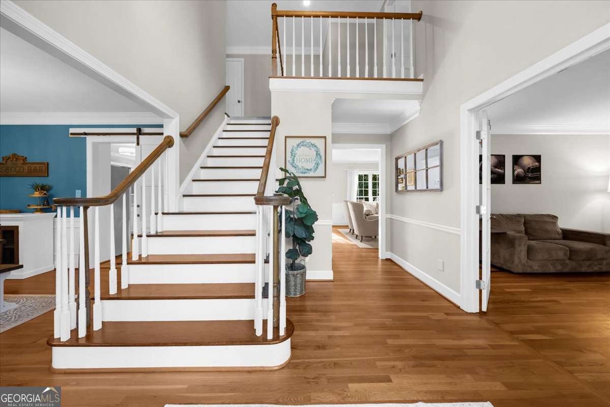 11111 Linbrook LN