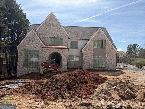 228 Thomas CIR Roswell GA 30075