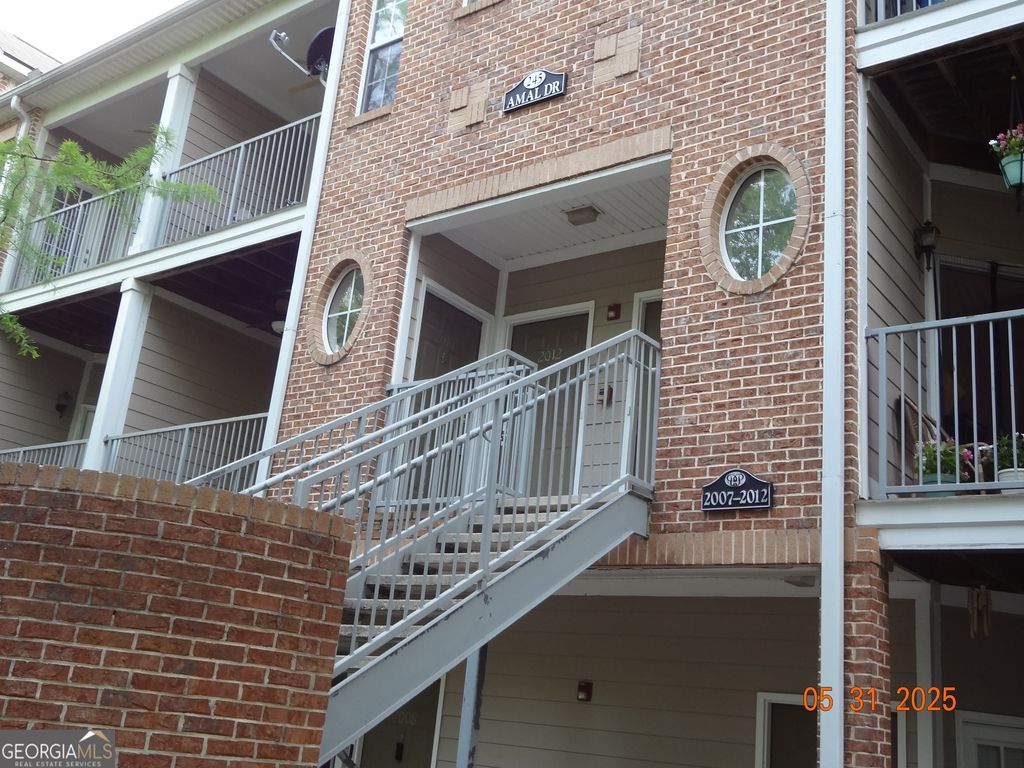 Photo of 245 Amal Drive SW #APT 2010, Atlanta, GA 30315 (MLS # 10657506)