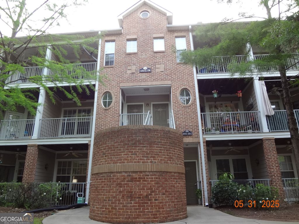 Photo of 245 Amal Drive SW #APT 2010, Atlanta, GA 30315 (MLS # 10657506)