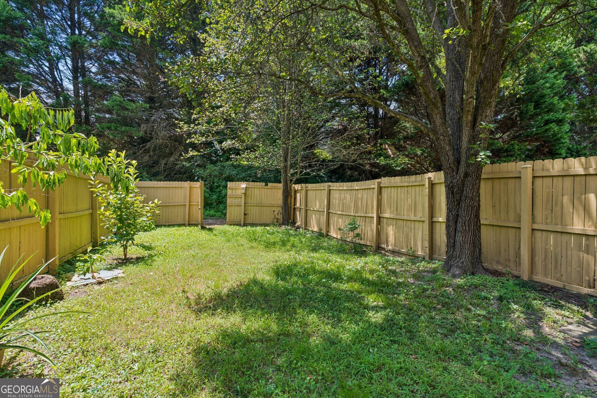 2076 Pinnacle Pointe DR