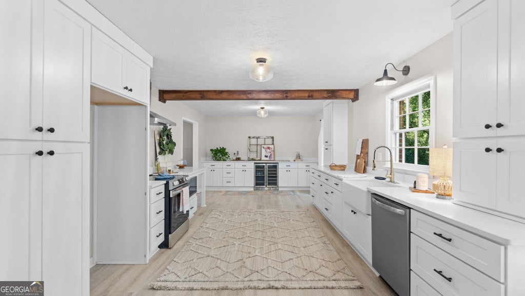 Photo of 2302 Smokehouse Path, Lawrenceville, GA 30044 (MLS # 10873306)