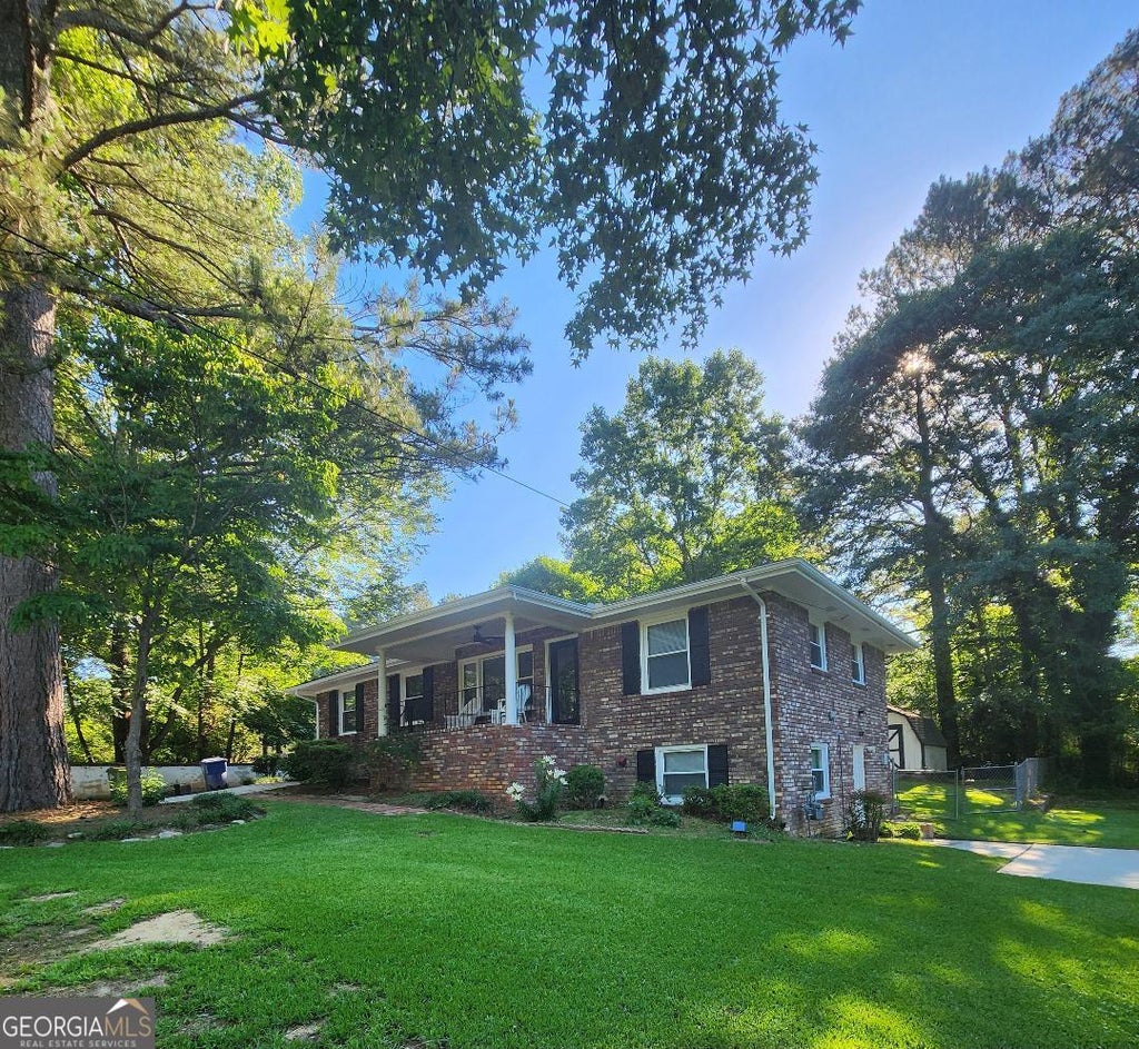 Photo of 302 Kelso Drive SW, Atlanta, GA 30311 (MLS # 10779218)