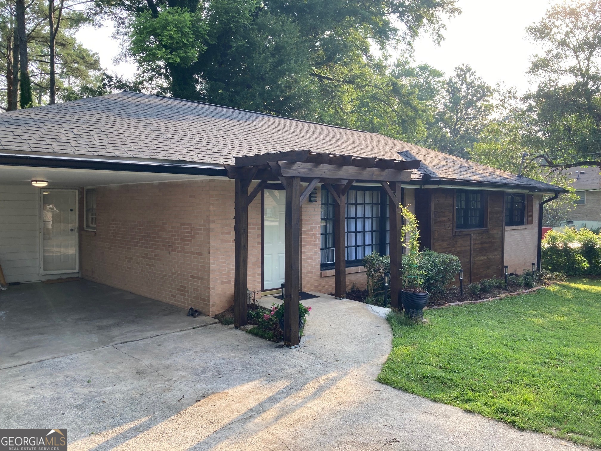 2468 Dresden DR