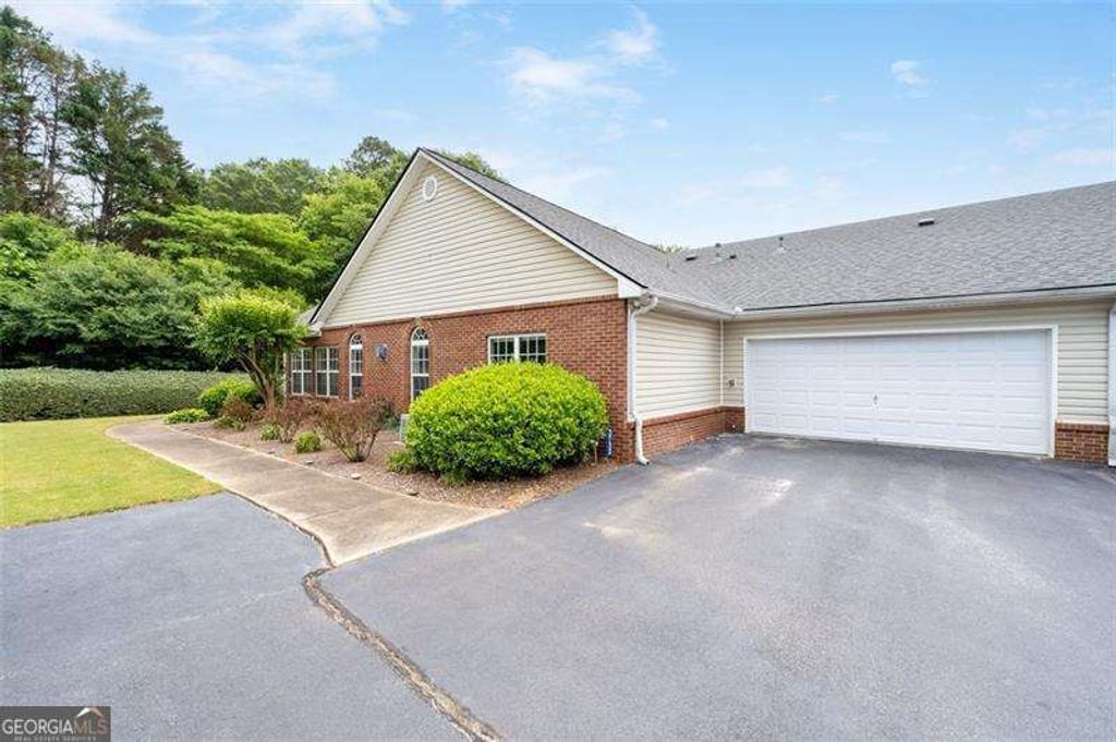 Photo of 3732 Villa Springs Circle, Powder Springs, GA 30127 (MLS # 10760930)