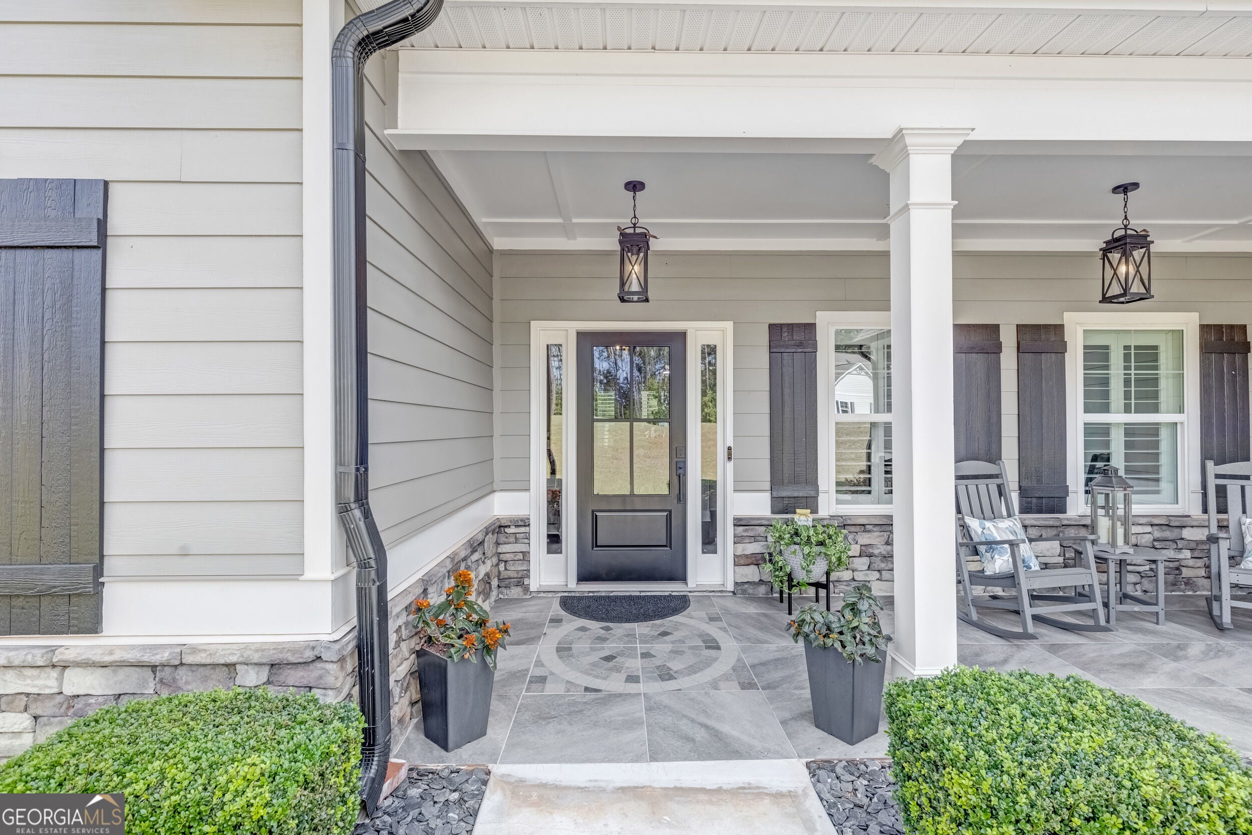 82 Riverstone DR