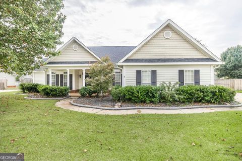 204 Lovorn CIR Warner Robins GA 31088