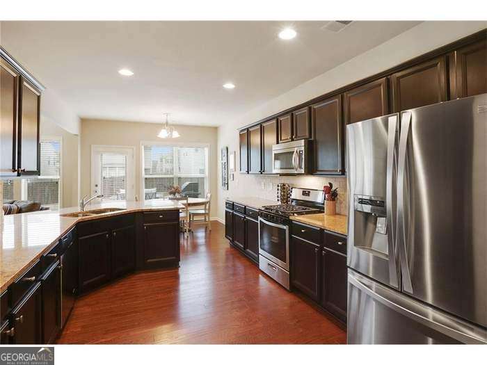 WATERBROOKE - Residential Lease