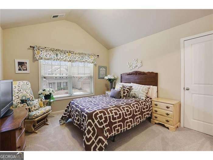 WATERBROOKE - Residential Lease