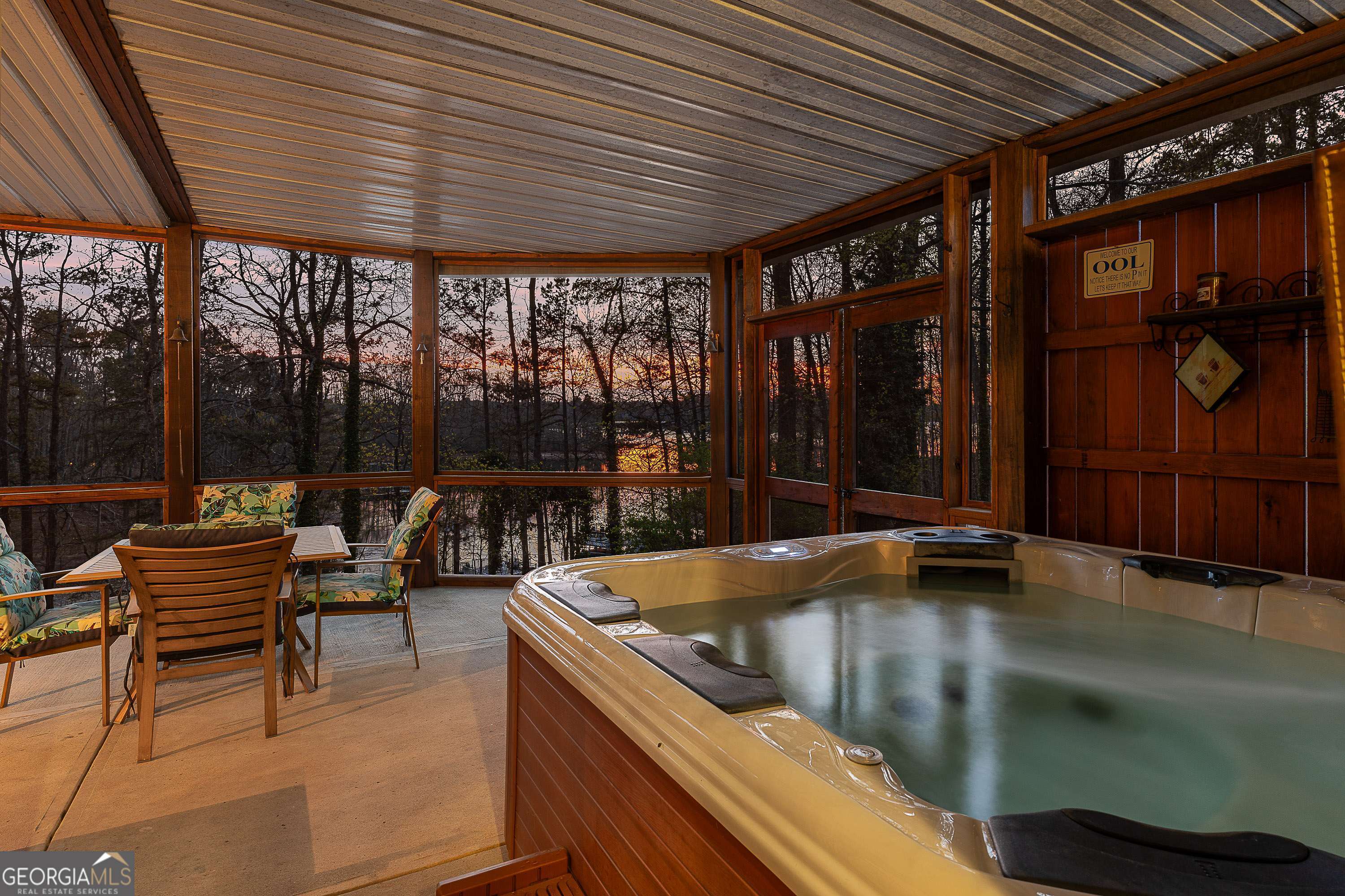 5457 Dogwood LN