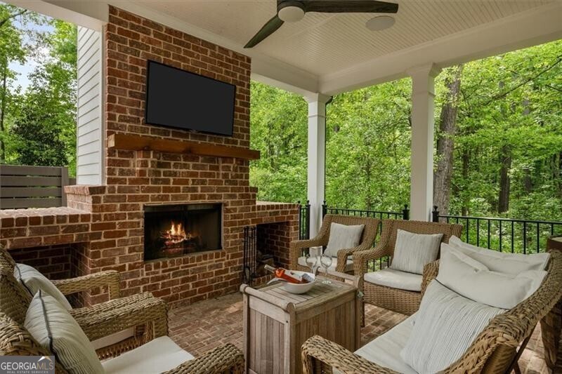 Chelsea Walk - Residential