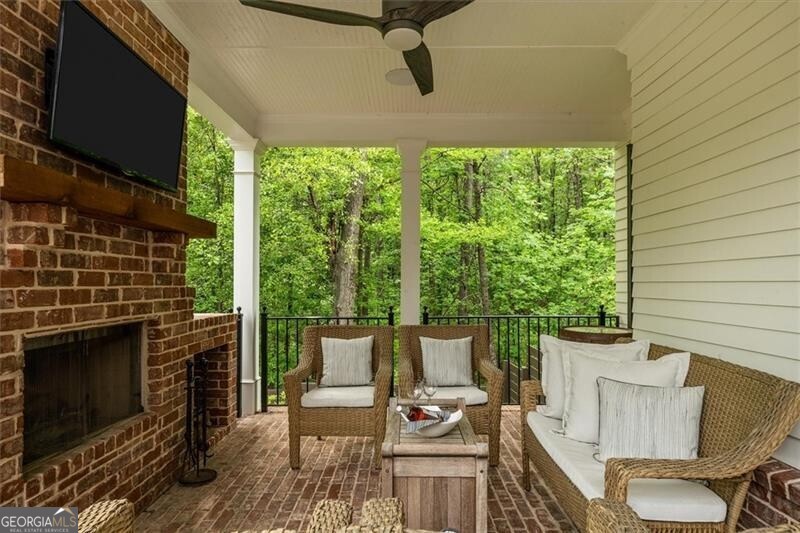 Chelsea Walk - Residential
