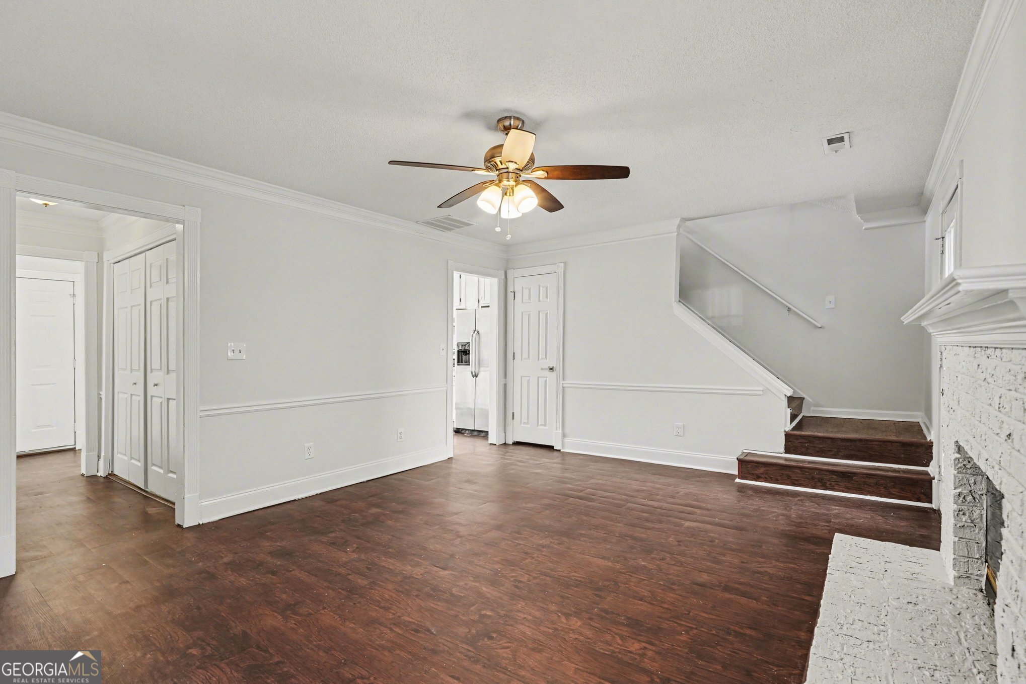 1230 Poplar Pointe SE