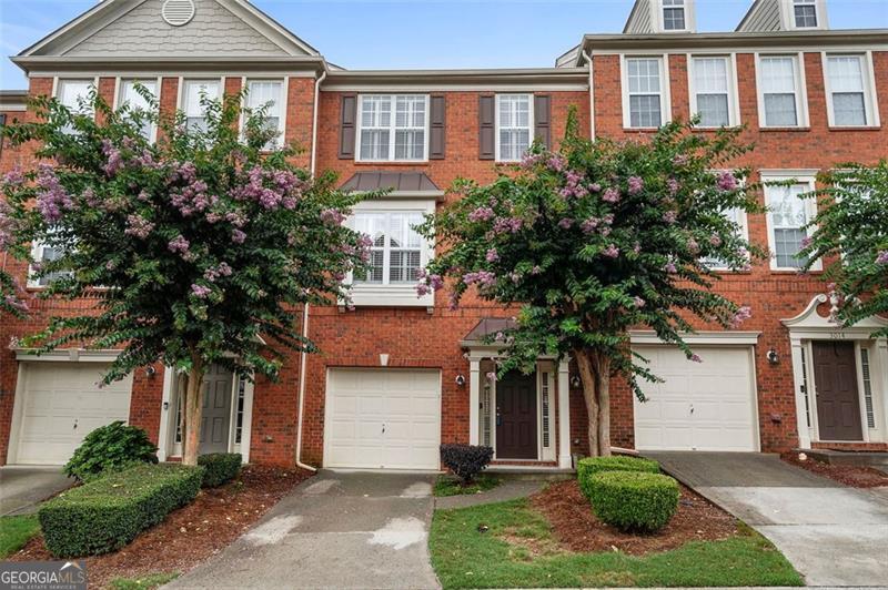 3016 GLENDOWER WAY
