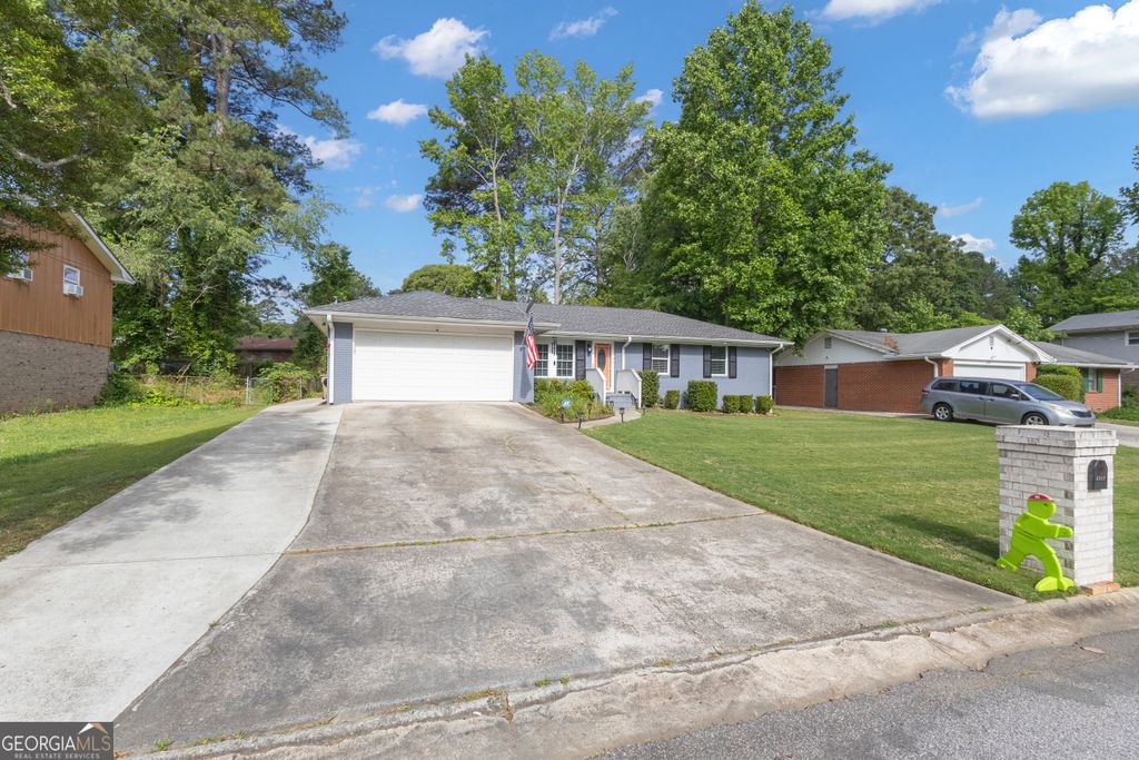 Photo of 6049 Prestige Valley Road, Morrow, GA 30260 (MLS # 10764890)