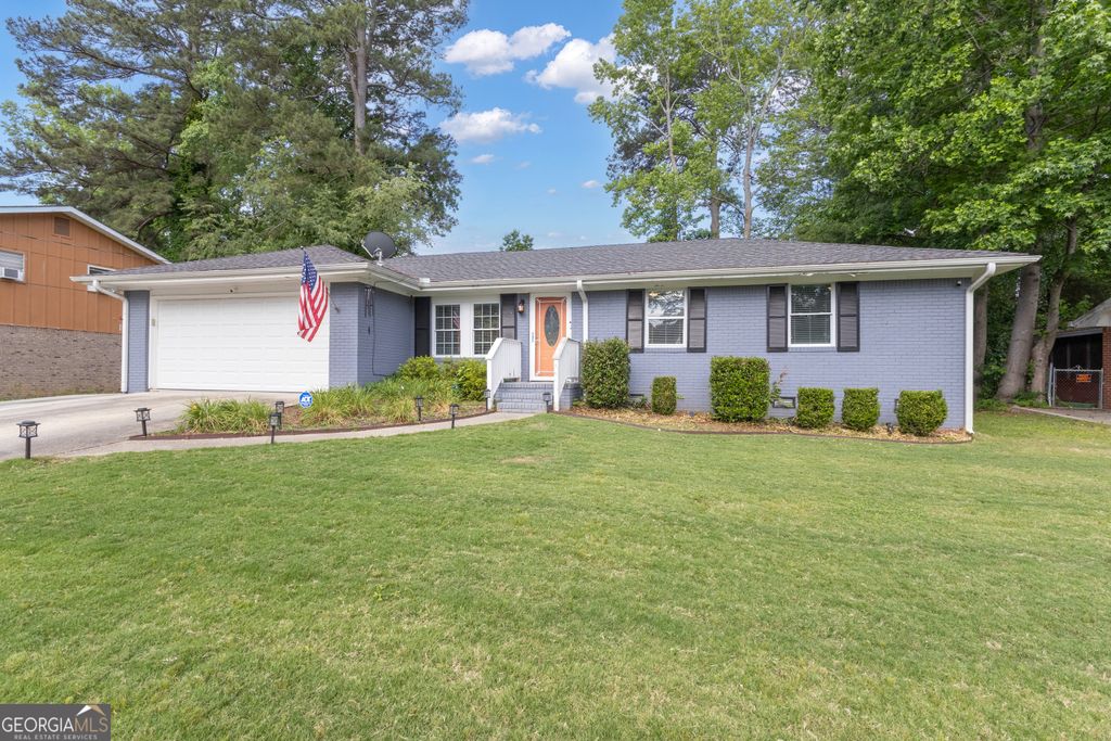 Photo of 6049 Prestige Valley Road, Morrow, GA 30260 (MLS # 10764890)