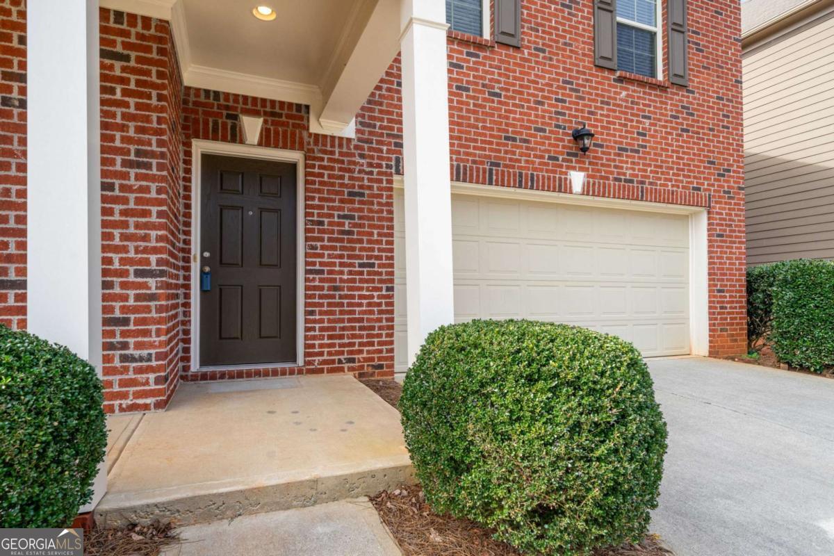 28 Dover Commons DR
