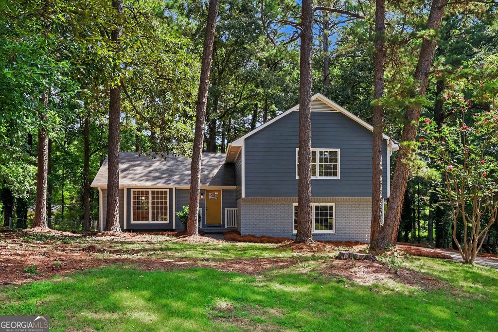 Photo of 1915 Lisa Lane, Riverdale, GA 30296 (MLS # 10822442)