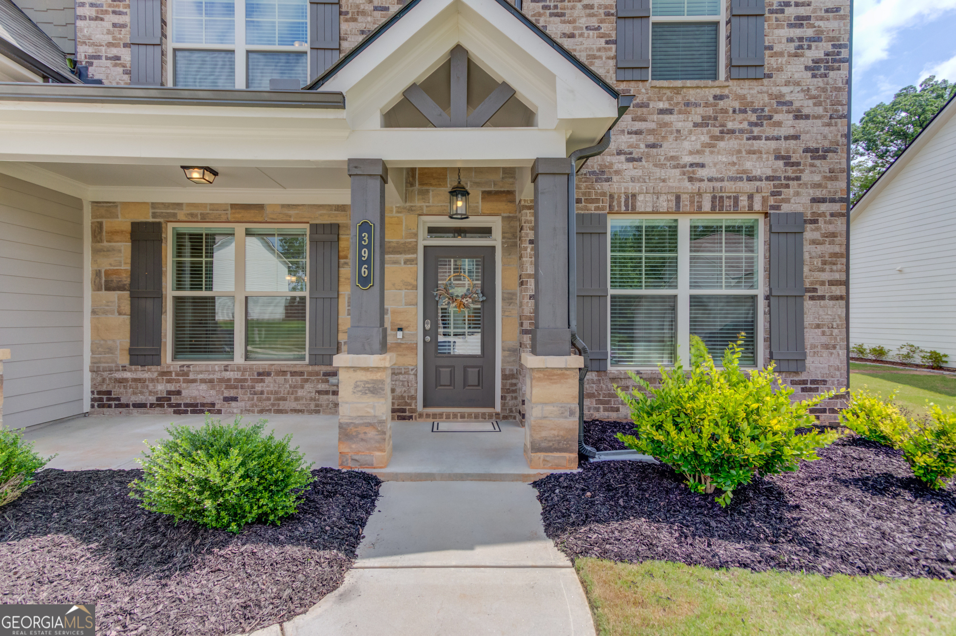 396 Brant CIR