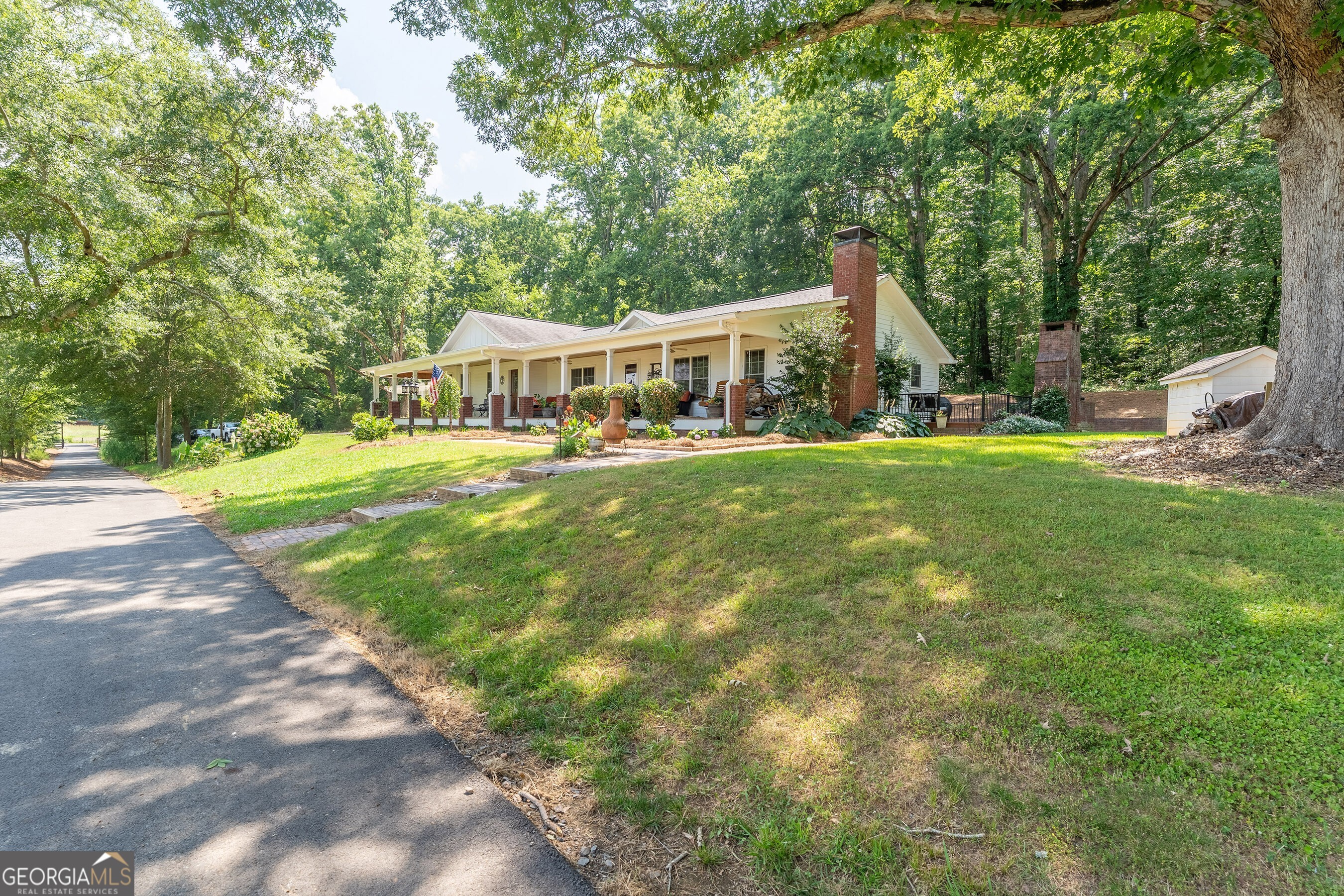 1213 Carters RD
