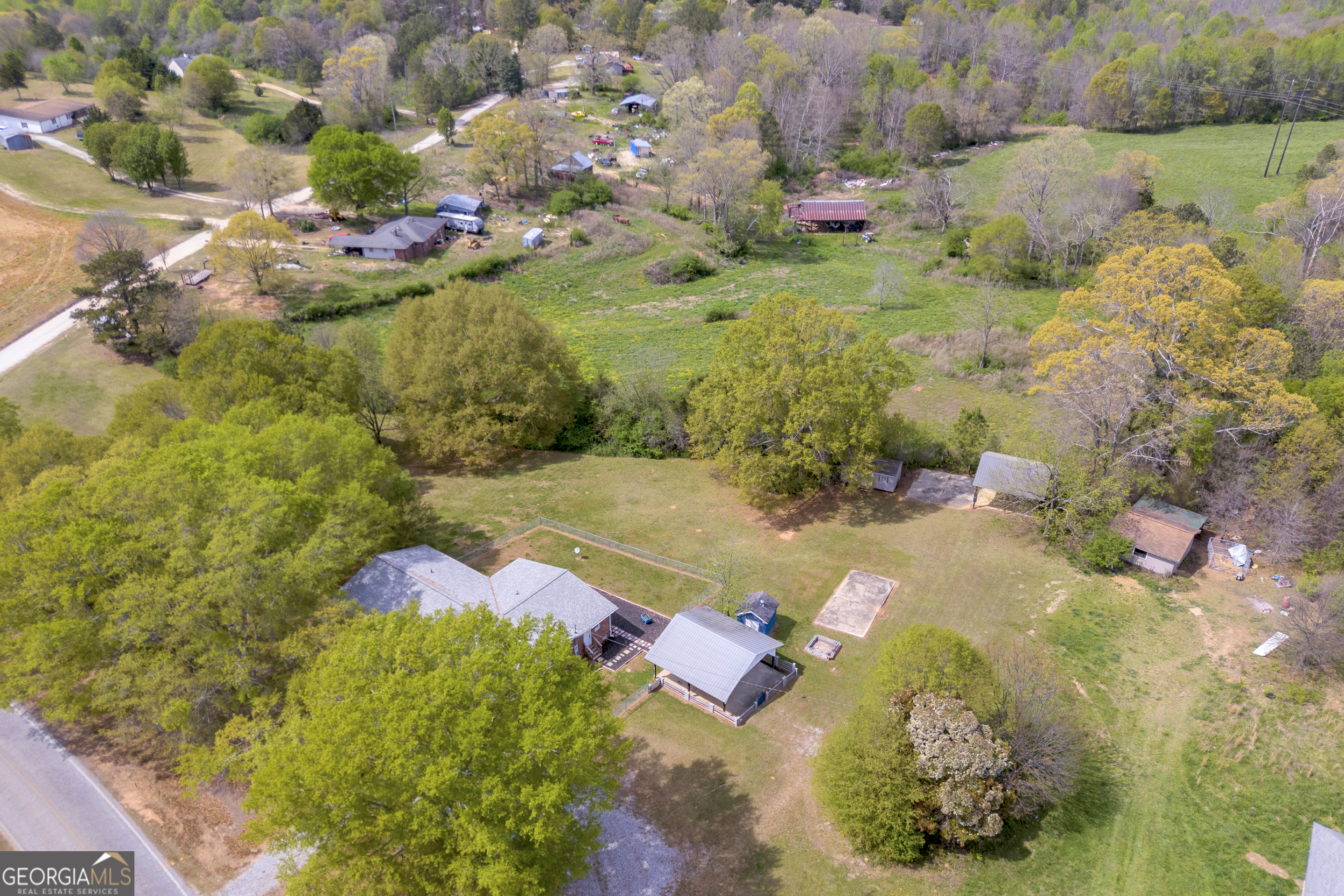 450 N Clarks Creek RD