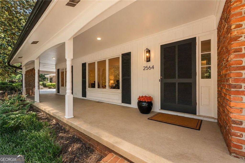 Photo of 2564 Lake Flair Circle NE, Atlanta, GA 30345 (MLS # 10769151)