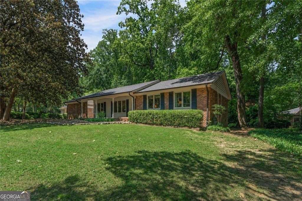 Photo of 2564 Lake Flair Circle NE, Atlanta, GA 30345 (MLS # 10769151)