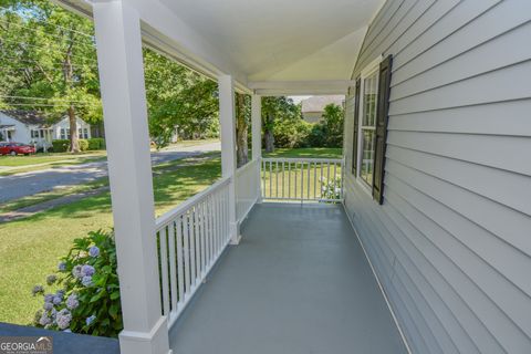 A home in Barnesville