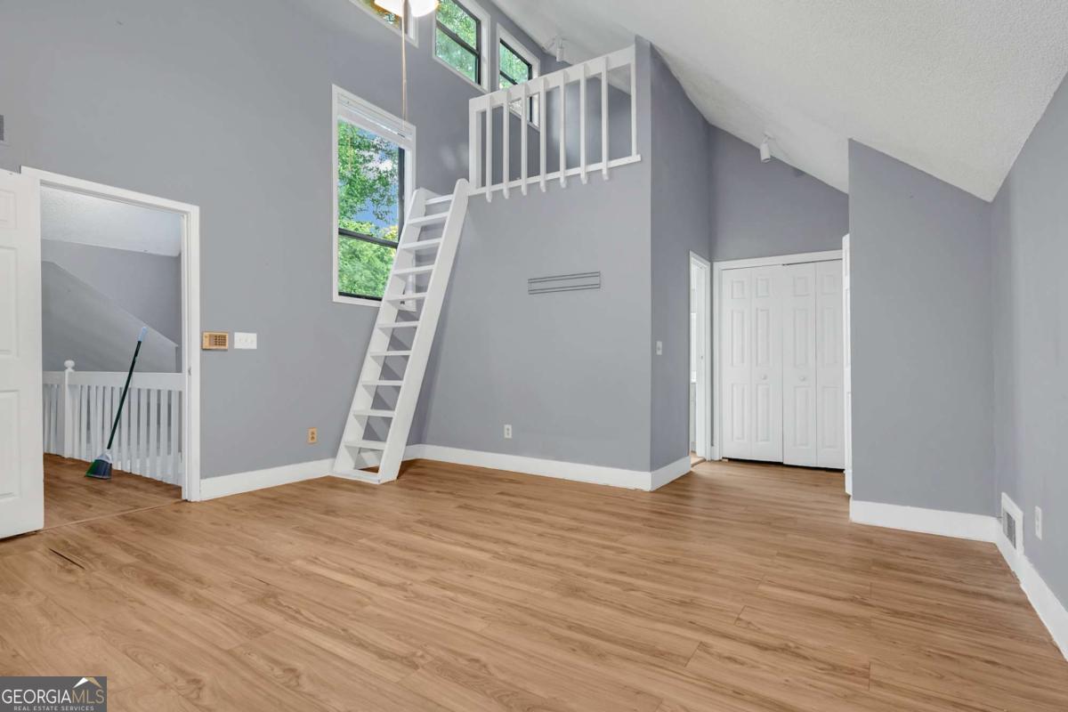 Fox Hills - Residential