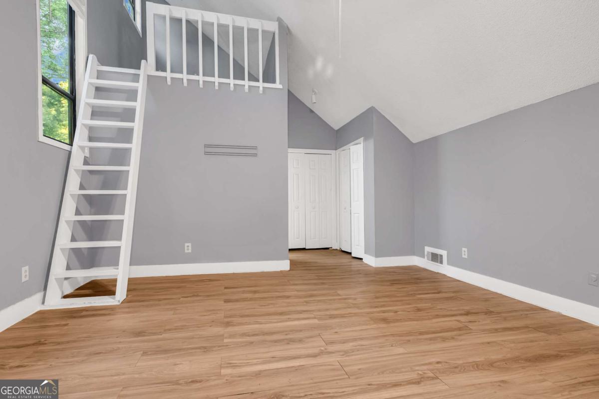 Fox Hills - Residential