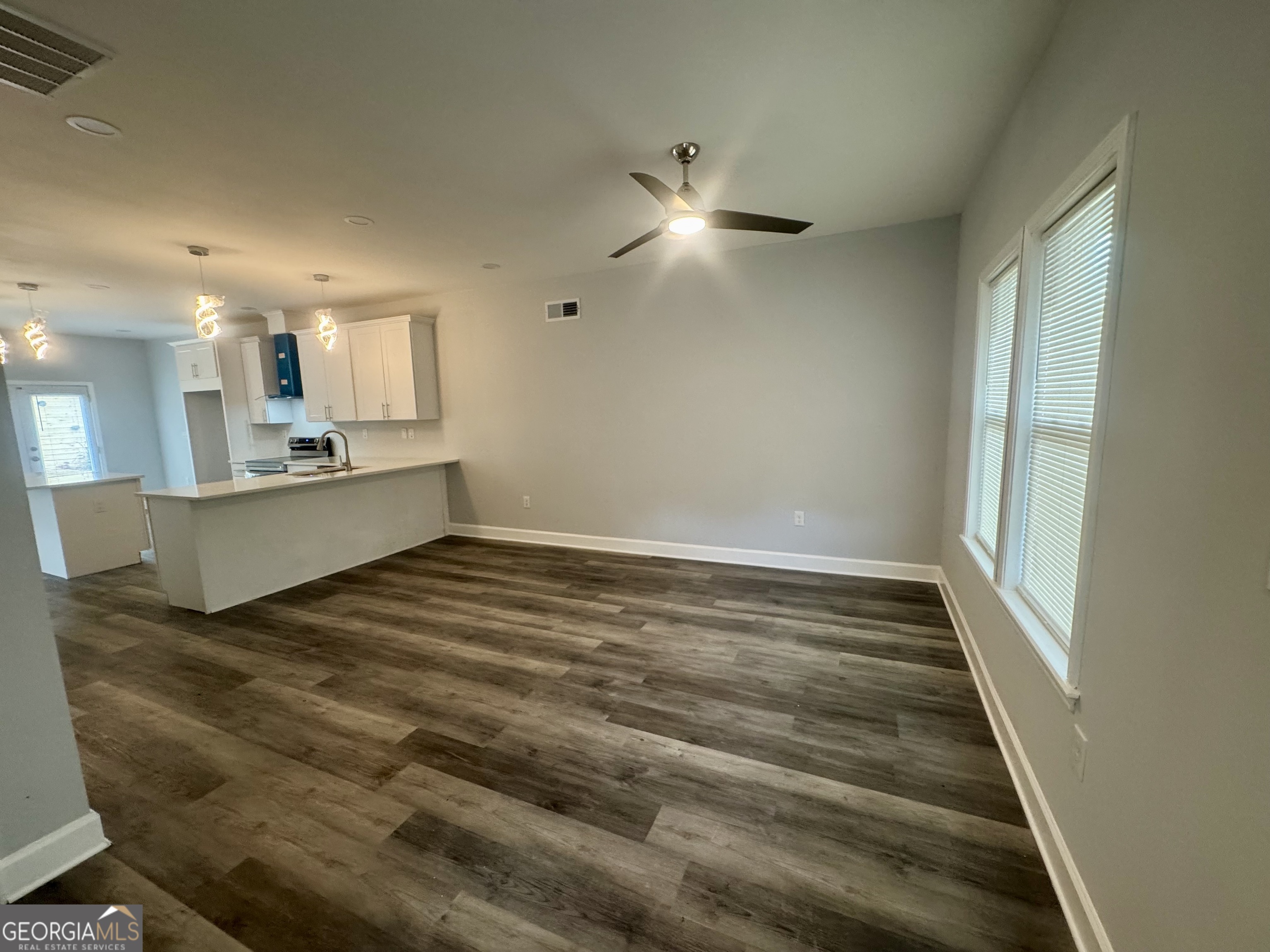 3700 Hudson CT