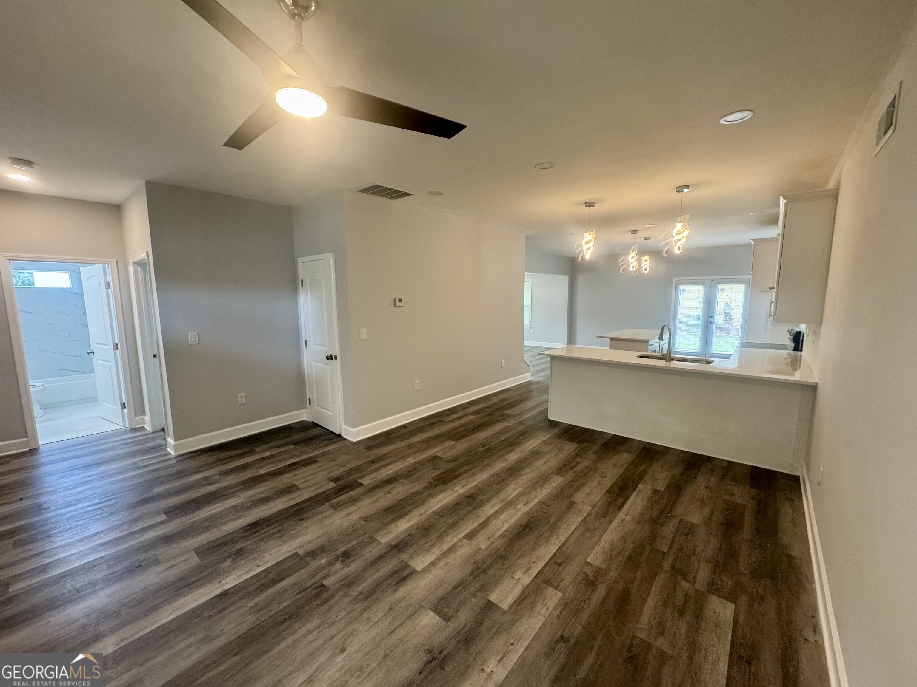 3700 Hudson CT