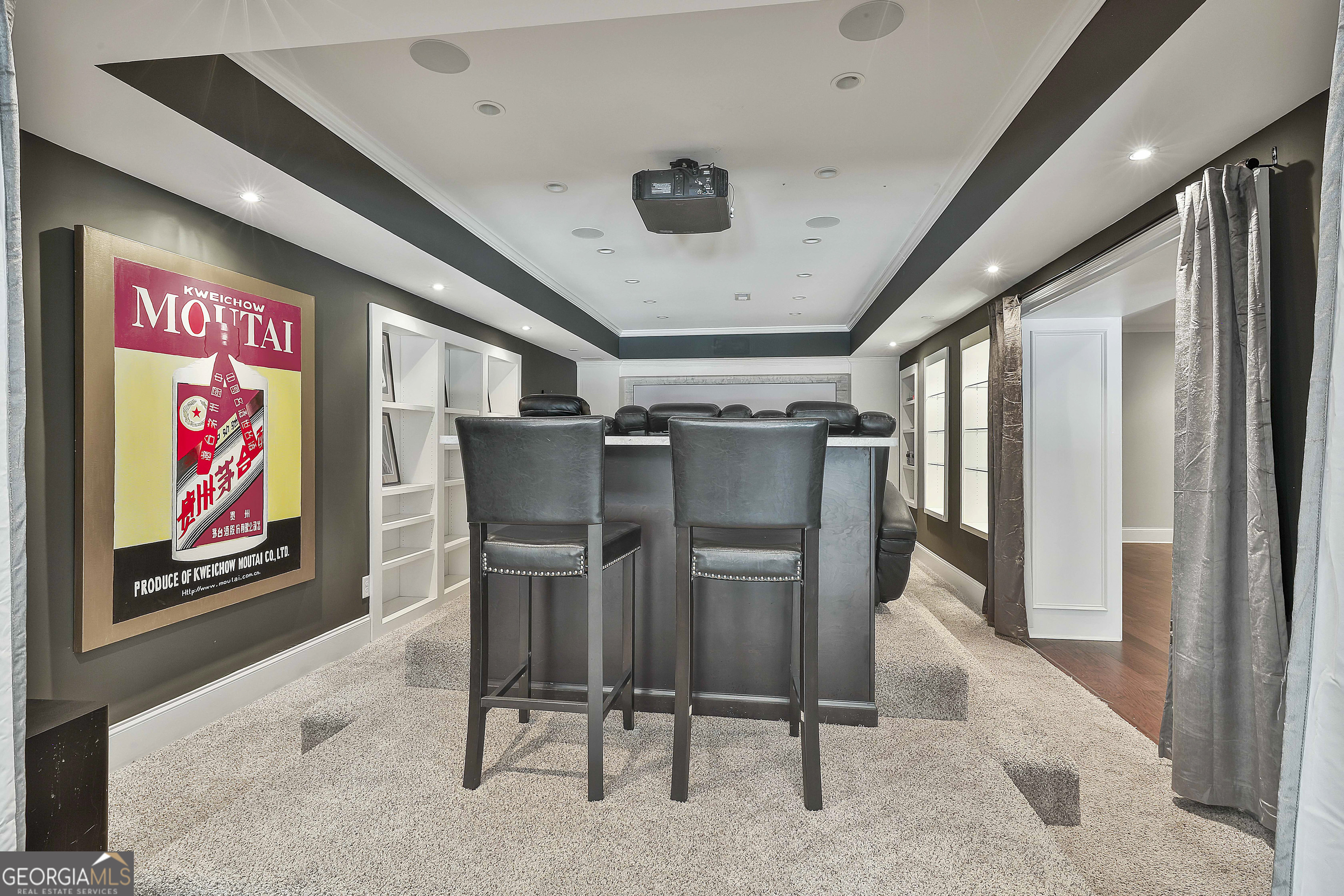 Peachtree City, Georgia 30269, United States, 5 Bedrooms Bedrooms, ,6 BathroomsBathrooms,Residential,Active,208890