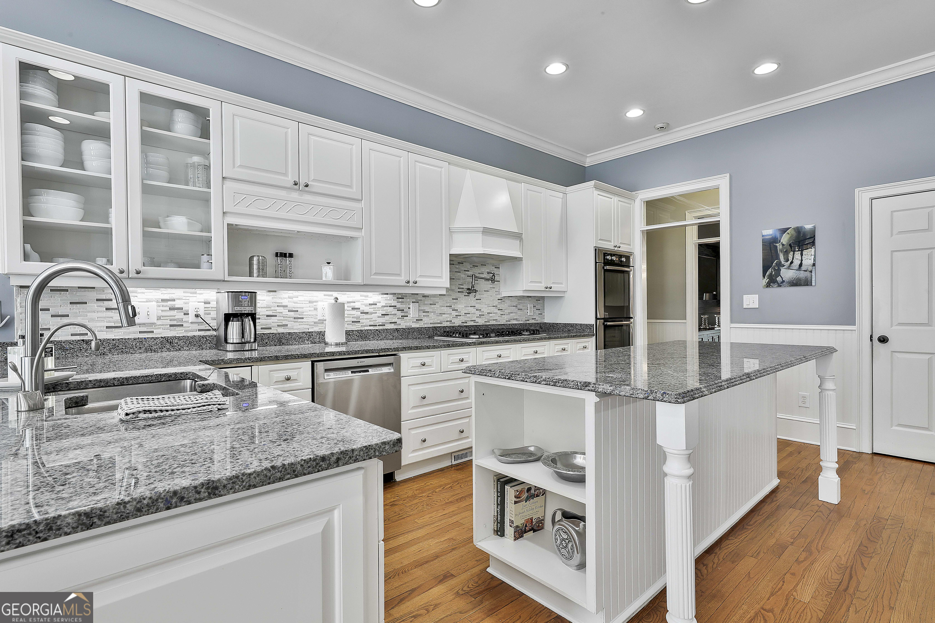 Peachtree City, Georgia 30269, United States, 5 Bedrooms Bedrooms, ,6 BathroomsBathrooms,Residential,Active,208890