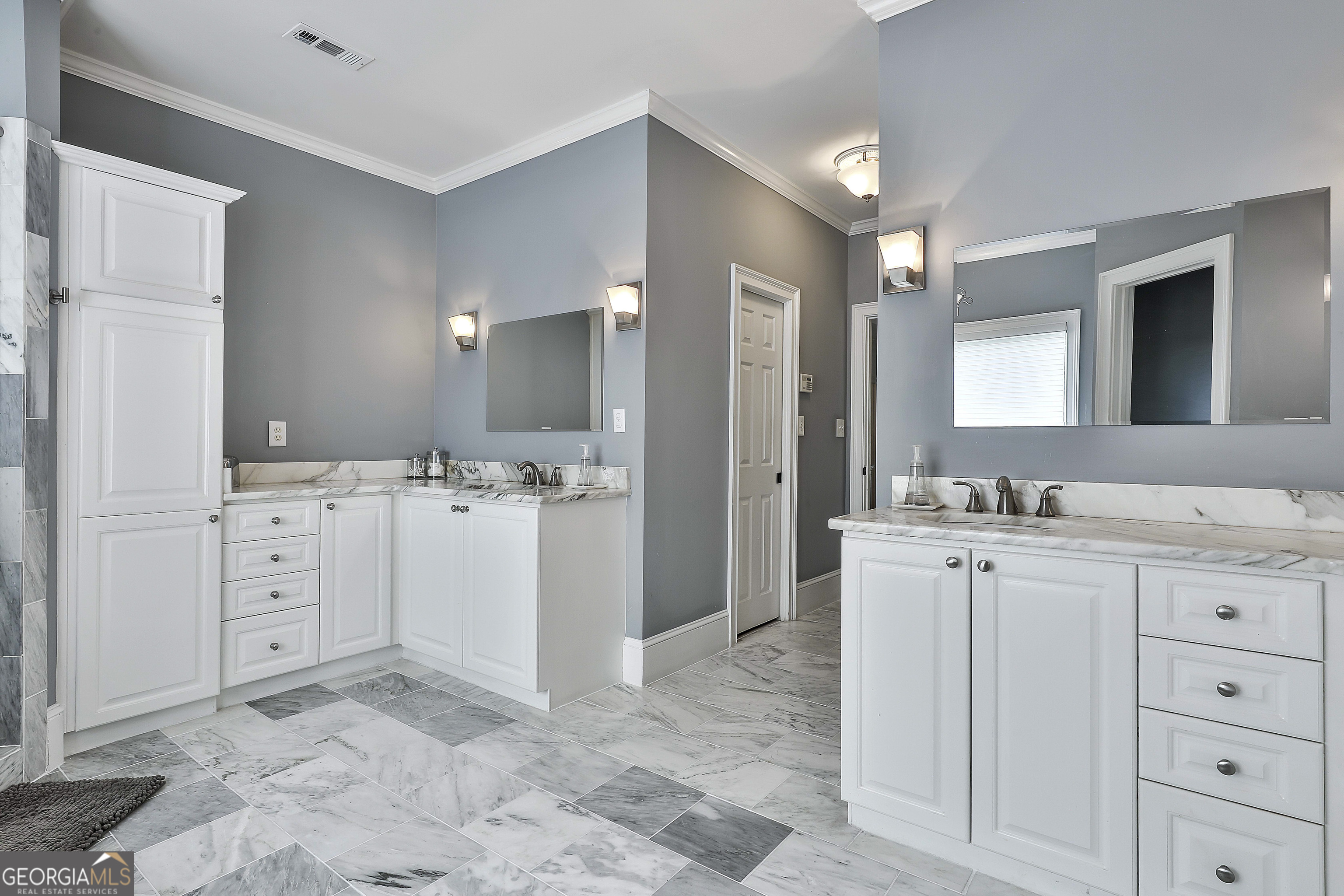 Peachtree City, Georgia 30269, United States, 5 Bedrooms Bedrooms, ,6 BathroomsBathrooms,Residential,Active,208890