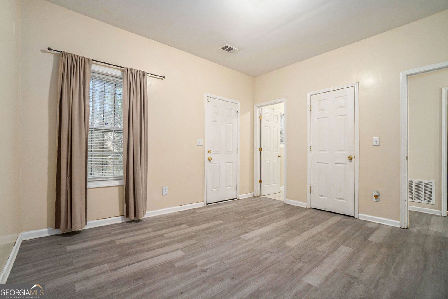 734 Celeste LN SW 84