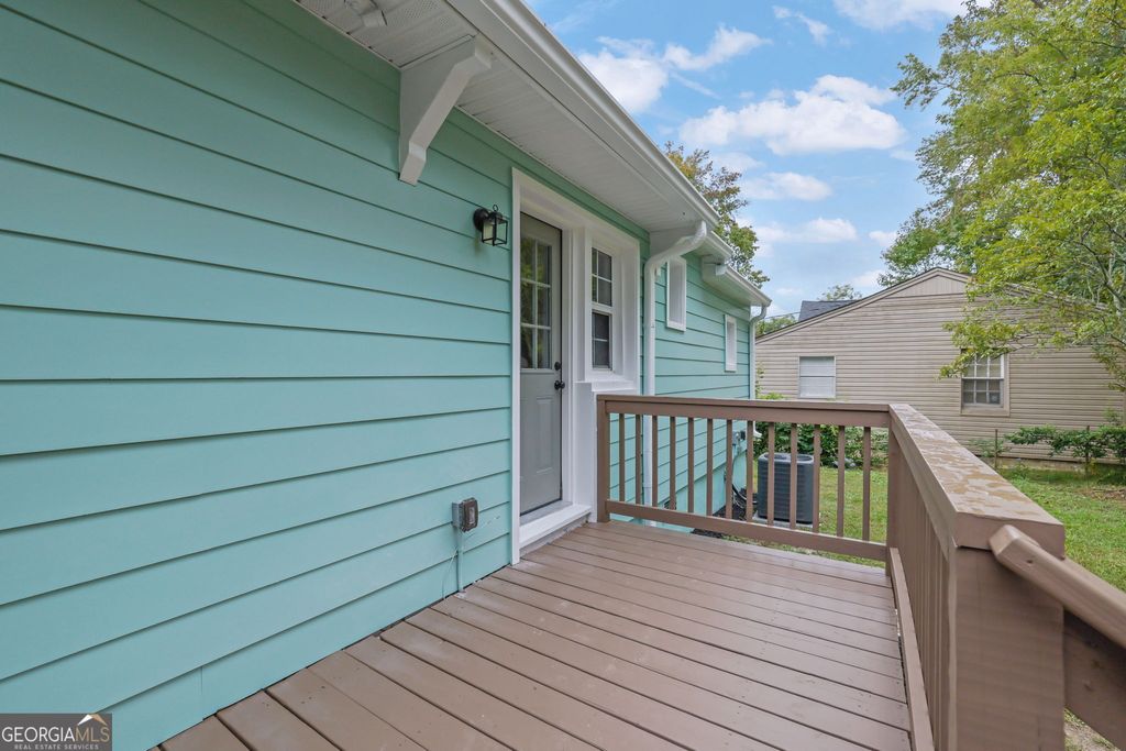 Photo of 808 S Park Drive SE, Marietta, GA 30060 (MLS # 10693383)