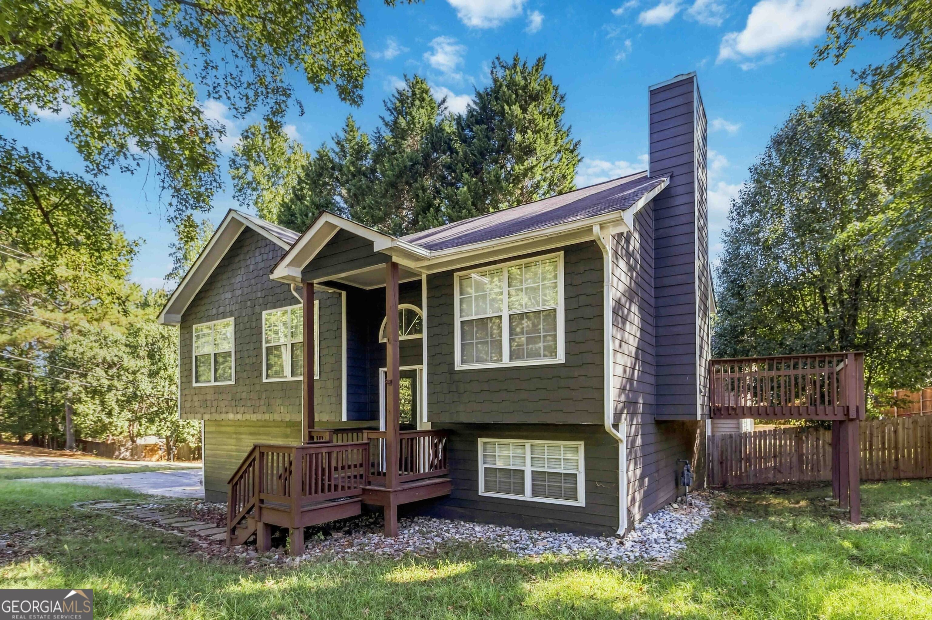 3235 Southshore CT