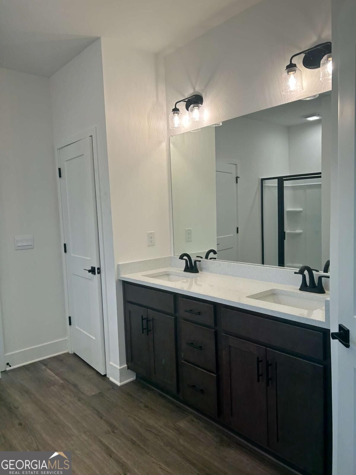 1024 Holliday Pass 84