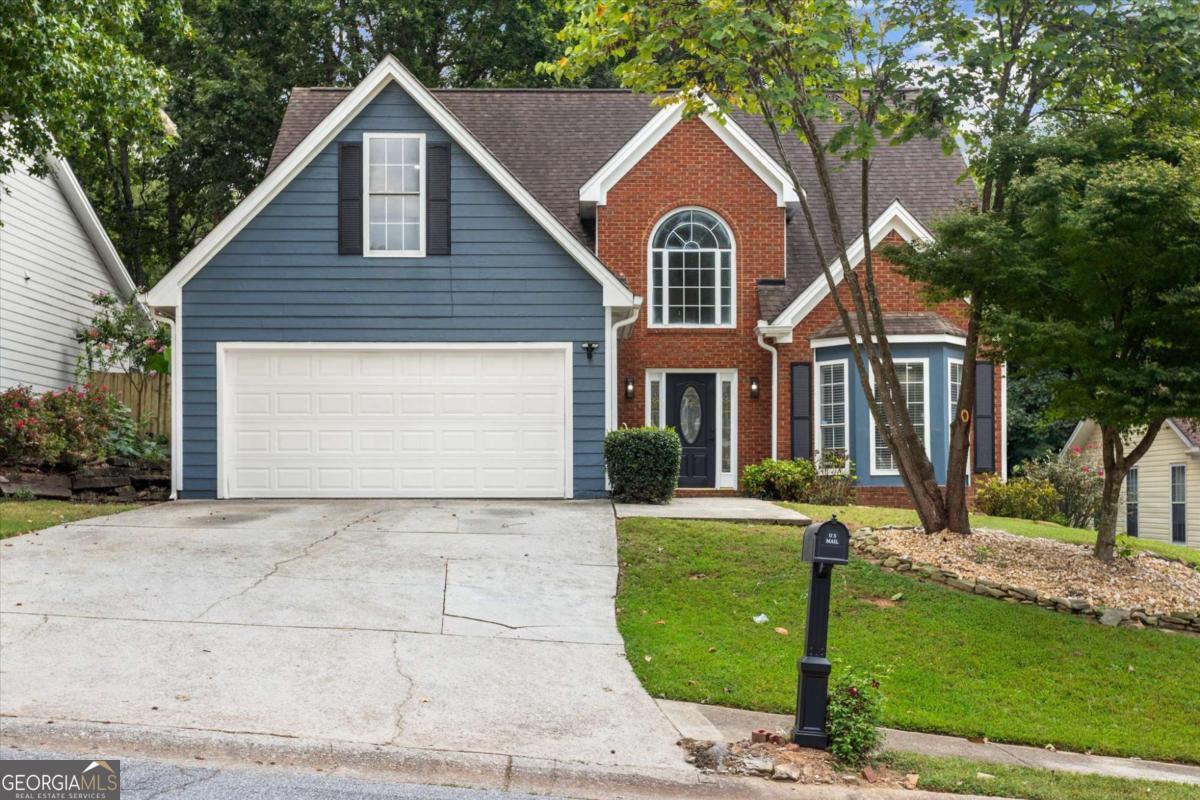 1110 Falling Water LN