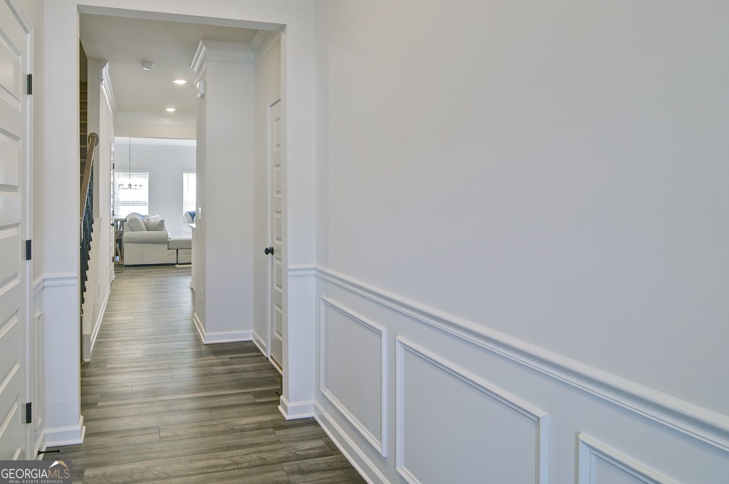 321 Skye LN