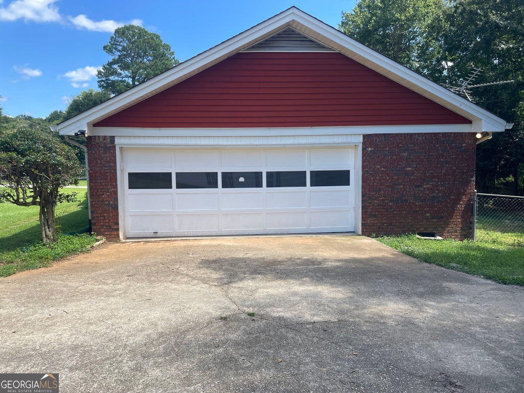 Photo of 992 Brandywine Drive, Winder, GA 30680 (MLS # 10835788)
