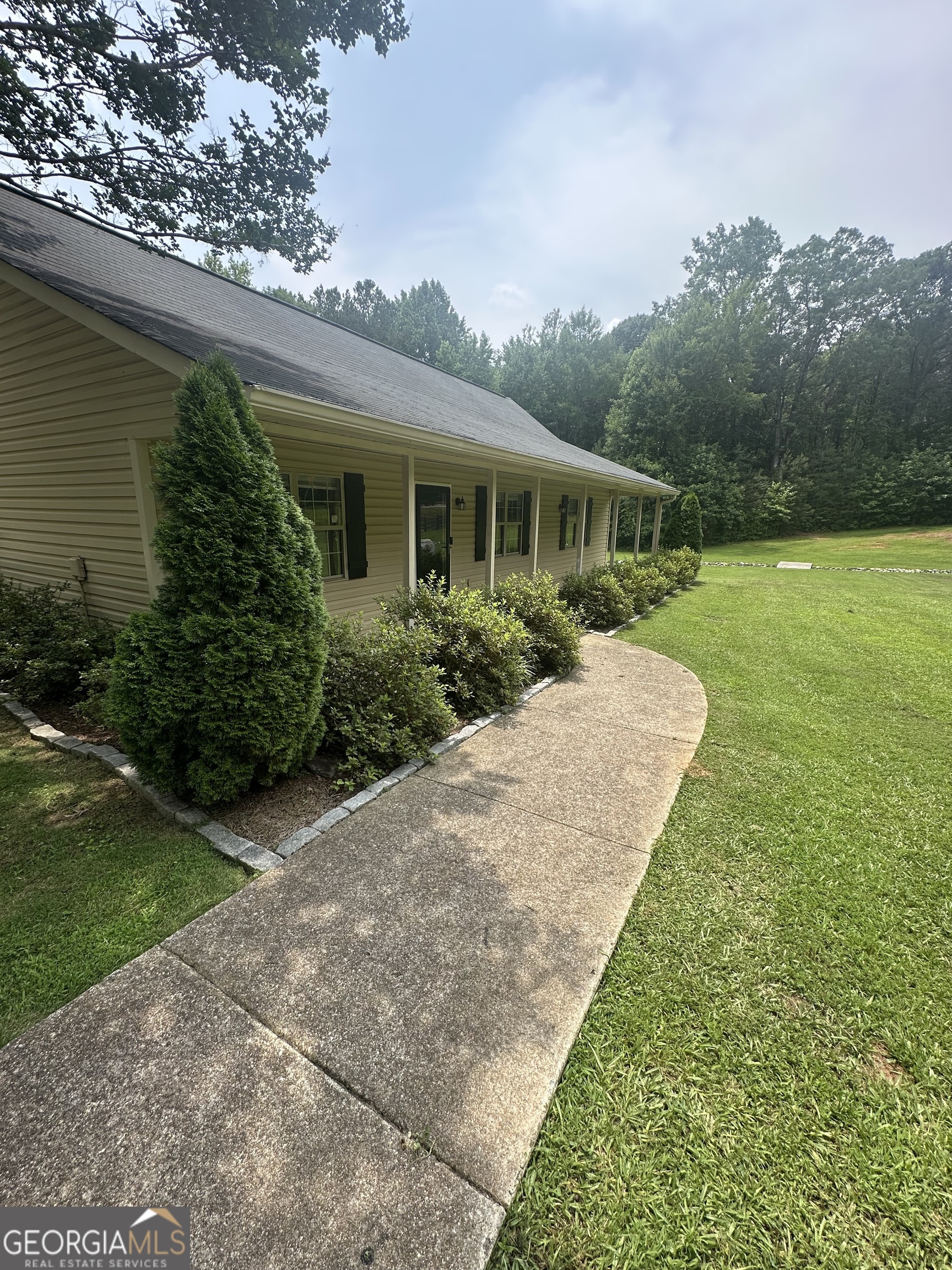 1495 Martin Mill RD