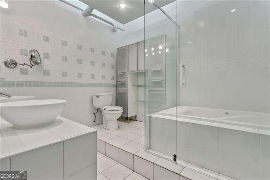 120 Ralph Mcgill BLVD NE 1305