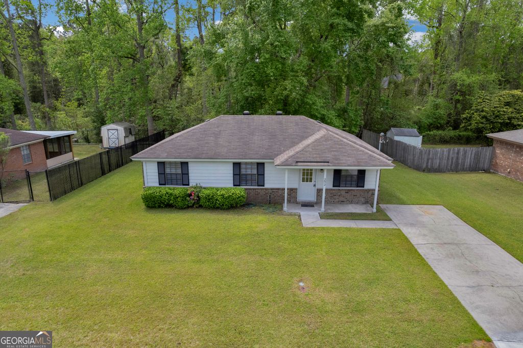 Photo of 202 Sequoia Circle, Hinesville, GA 31313 (MLS # 10724833)