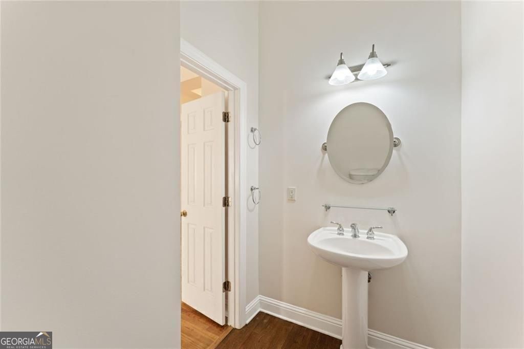 Smyrna, Georgia 30082, United States, 3 Bedrooms Bedrooms, ,4 BathroomsBathrooms,Residential,Active,126975