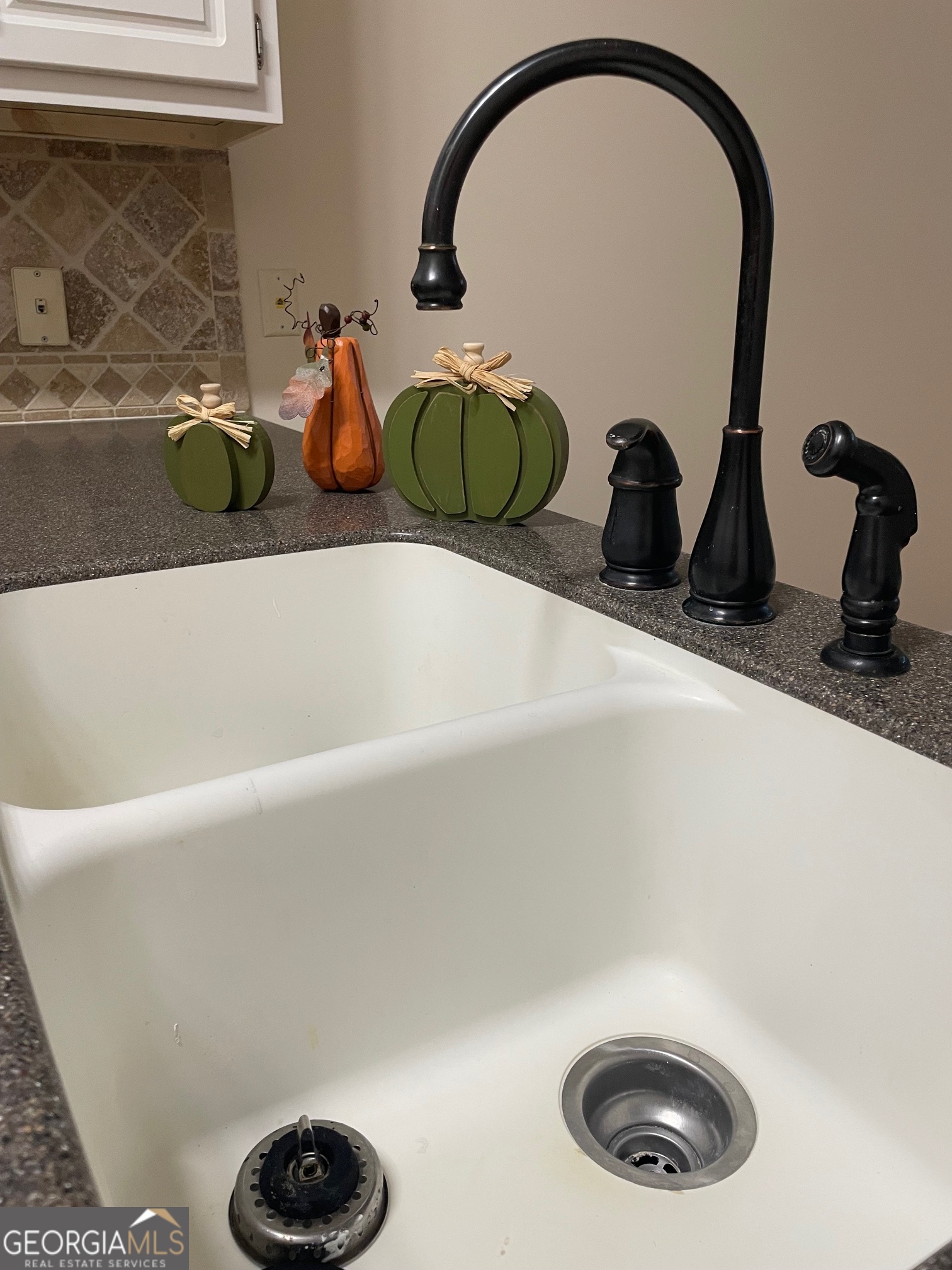 Woodstock, Georgia 30189, United States, 4 Bedrooms Bedrooms, ,3 BathroomsBathrooms,Residential,Active,191441