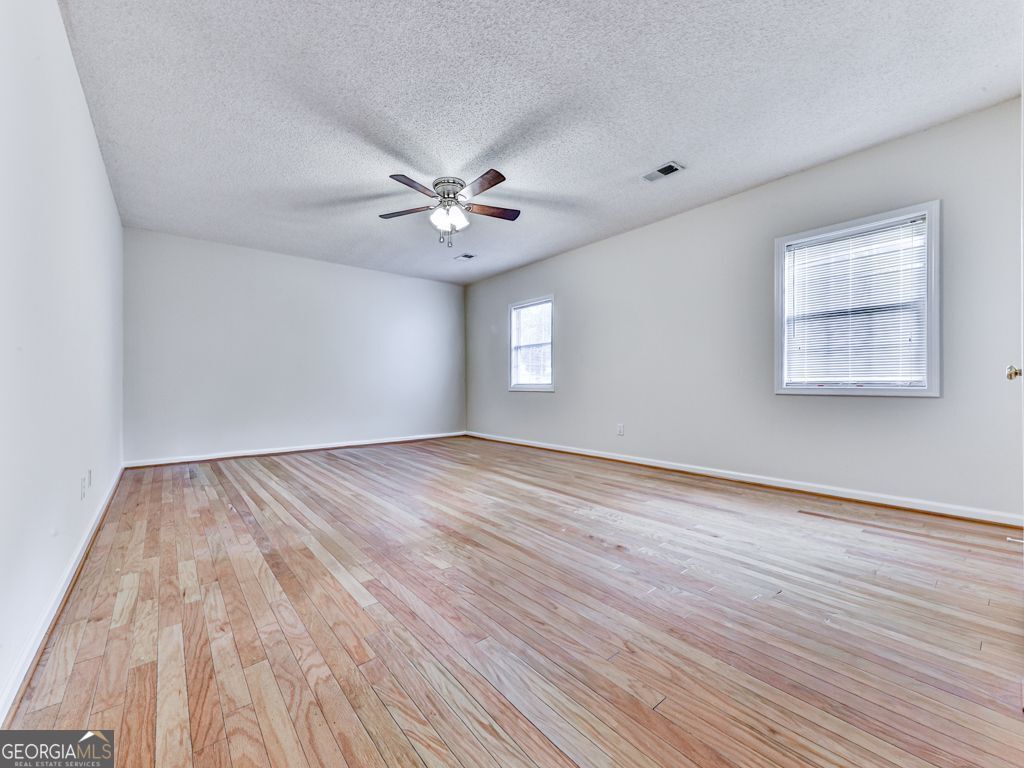 Woodstock, Georgia 30189, United States, 4 Bedrooms Bedrooms, ,3 BathroomsBathrooms,Residential,Active,191441